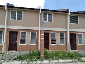 DECA HOMES STA. BARBARA 2 Storey Socialized Unit