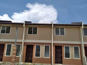 DECA HOMES STA. BARBARA 2 Storey Socialized Unit