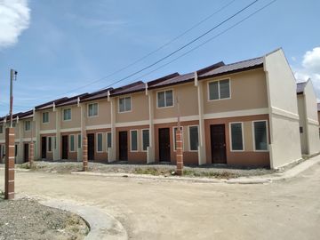 DECA HOMES STA. BARBARA 2 Storey Socialized Unit
