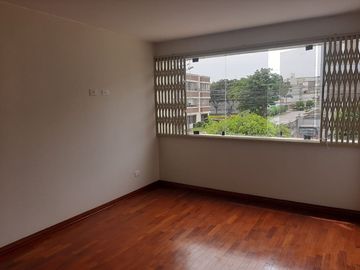 VENDO LINDO DEPARTAMENTO EN URB. RESIDENCIAL HIGUERETA
