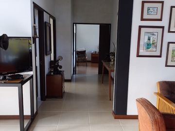 HERMOSA CASA CAMPETRE CON LOTE EN UNIDAD CERRADA