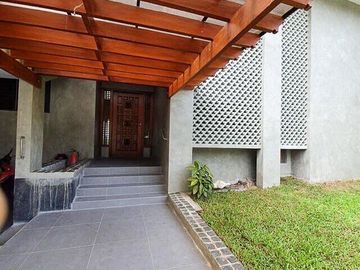 Merville Subdivision | Good Location! Five Bedroom 5BR Modern Asian House and Lot for Sale in Parañaque City near NAIA Airport, SM Bicutan, Arca South