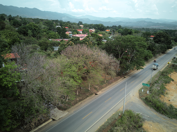 ¿Quieres construir tu casa en un lugar tranquilo, cerca de Tarapoto? Tenemos lotes disponibles, y puedes diseñar tu casa a tu gusto.
