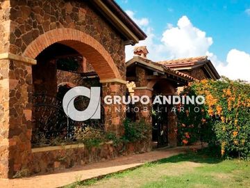 Se Vende Parcela en el Conjunto Mirador del lago Mesa de los Santos