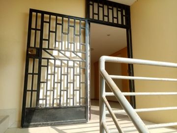 Alquilo Departamento Urb. Monterrico Ii. C.Delgado