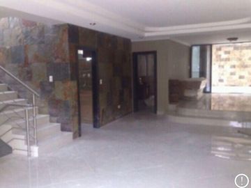 Venta de Casa con Piscina CEIBOS NORTE , Vía a la Costa, Guayaquil