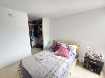 APARTAMENTO MODERNO CON PARQUEADERO PROPIO - En Madird, Cundinamarca