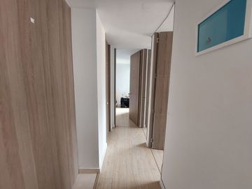 APARTAMENTO MODERNO CON PARQUEADERO PROPIO - En Madird, Cundinamarca