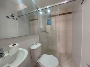 APARTAMENTO MODERNO CON PARQUEADERO PROPIO - En Madird, Cundinamarca