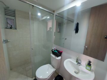 APARTAMENTO MODERNO CON PARQUEADERO PROPIO - En Madird, Cundinamarca