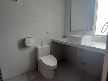 ALQUILO DPTO AMOBLADO CON COCHERA EN 3ER PISO SAN BORJA
