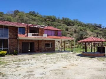 Casa en venta en Malacatos sector Ceibopamba
