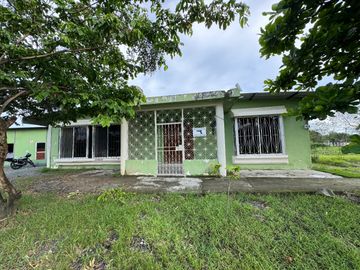 En venta propiedad de 12,000 m2 en el cantón Lomas del Sargentillo a 25 minutos de Guayaquil.