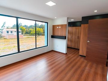 ESPECTACULAR CONDOMINIO DE CASAS  NUEVAS POR ESTRENAR EN CHARASOL