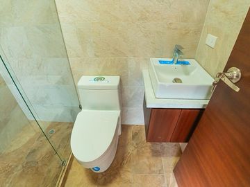 ESPECTACULAR CONDOMINIO DE CASAS  NUEVAS POR ESTRENAR EN CHARASOL
