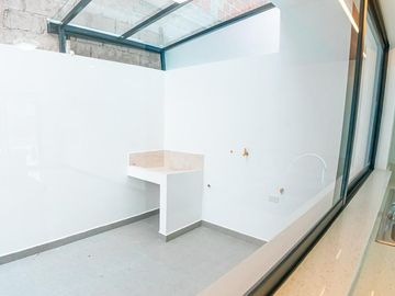 ESPECTACULAR CONDOMINIO DE CASAS  NUEVAS POR ESTRENAR EN CHARASOL