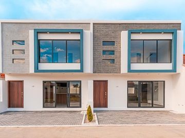 ESPECTACULAR CONDOMINIO DE CASAS  NUEVAS POR ESTRENAR EN CHARASOL
