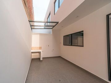 ESPECTACULAR CONDOMINIO DE CASAS  NUEVAS POR ESTRENAR EN CHARASOL