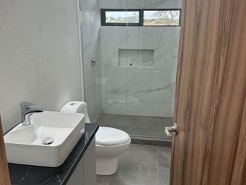 ZenLife2 4.2mill / Oportinudad de Inversión Residencia NUEVA acabados PREMIUM 3rec/2.5baños TV, Privada Vigilancia24/7