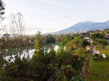 Sewa Villa di Kota Bunga Little Venice Puncak