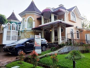Sewa Villa di Kota Bunga Little Venice Puncak