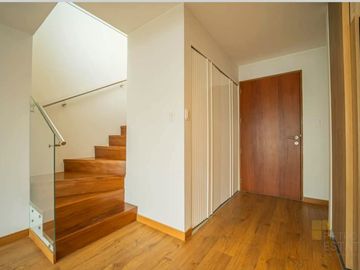¡VENDO EN CHACARILLA! PRECIOSO DEPARTAMENTO DÚPLEX CON AMPLIA TERRAZA Y LINEA BLANCA
