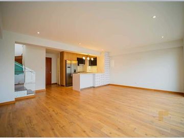 ¡VENDO EN CHACARILLA! PRECIOSO DEPARTAMENTO DÚPLEX CON AMPLIA TERRAZA Y LINEA BLANCA