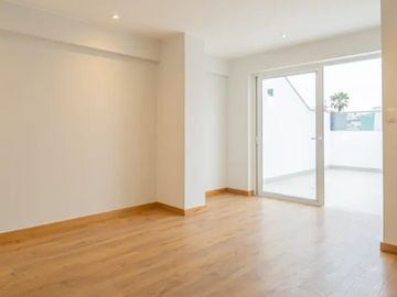 ¡VENDO EN CHACARILLA! PRECIOSO DEPARTAMENTO DÚPLEX CON AMPLIA TERRAZA Y LINEA BLANCA