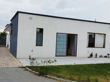CASA DE VENTA en el QUINCHE, con terreno
