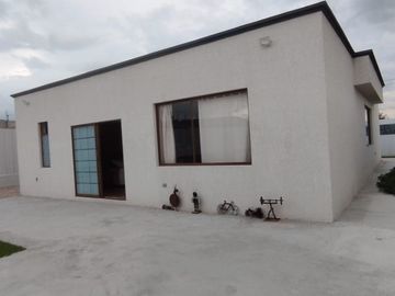 CASA DE VENTA en el QUINCHE, con terreno