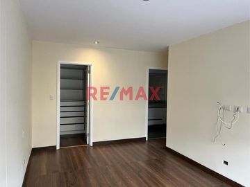 Vendo Exclusivo Departamento En Surco 3 Cocheras