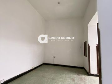 Se Arrienda o se Vende Casa en Cabecera cra 33a - Buacaramanga