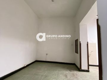 Se Arrienda o se Vende Casa en Cabecera cra 33a - Buacaramanga