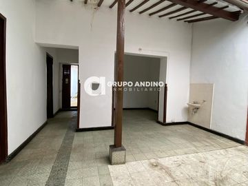 Se Arrienda o se Vende Casa en Cabecera cra 33a - Buacaramanga