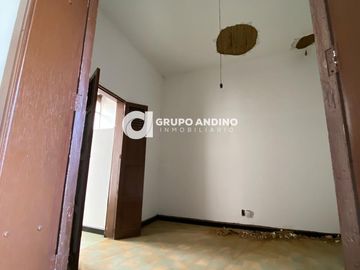 Se Arrienda o se Vende Casa en Cabecera cra 33a - Buacaramanga
