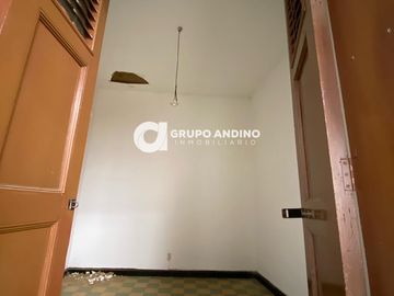Se Arrienda o se Vende Casa en Cabecera cra 33a - Buacaramanga