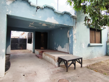 PROPIEDAD DE 447m2 EN VENTA EN LA COLONIA MODERNA