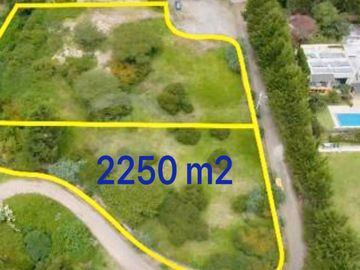 Terreno en Venta en Tumbaco 2250 m² Sector La Ceramica