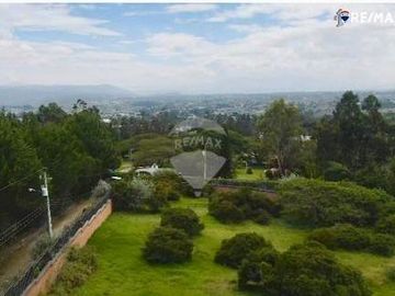 Terreno en Venta en Tumbaco 2250 m² Sector La Ceramica