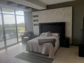 VENDO O RENTO CASA CON COLINDANCIA A CAMPO DE GOLF EN EL BOSQUE COUNTRY CLUB
