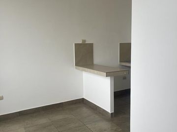 Santa Elena, Venta de casa 4 dormitorios y Edificio de 4 departamentos y 2 locales