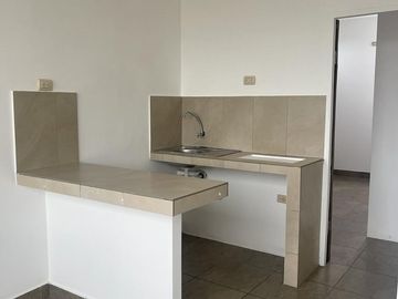 Santa Elena, Venta de casa 4 dormitorios y Edificio de 4 departamentos y 2 locales
