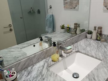 FABULOSO TRIPLEX EN VENTA CON EXCELENTE UBICACIÓN CON VISTA AL MAR EN EL CONDOMINIO OCEAN REEF – SAN BARTOLO