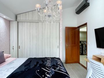 Excepcional casa esquinera en conjunto residencial con 230 m2. Pinares. Pereira - Colombia.
