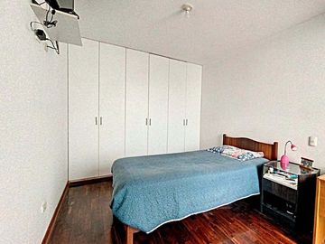 VENDO amplio y cómodo Dpto. 155m2, Av Boulevard, San Borja