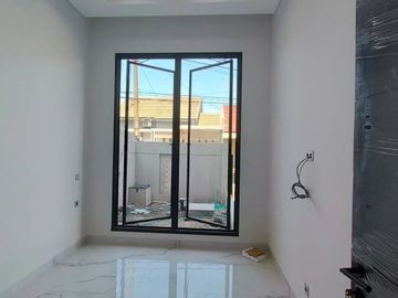 Dijual Rumah Manyar Jaya Mewah New 2 Lantai Dekat Nginden Klampis SHM