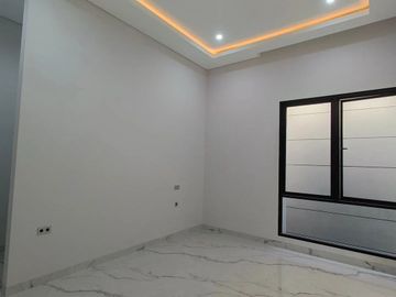Dijual Rumah Manyar Jaya Mewah New 2 Lantai Dekat Nginden Klampis SHM