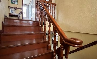 Unleash the Potential: Expansive 2-Storey House and Lot in Brgy New Zaniga, Mandaluyong | Main House + 2 Apartments + Commercial Space | Ideal Investm