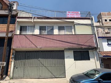 LOMAS DE VALLE DORADO CASA PARA DEMOLER EN VENTA