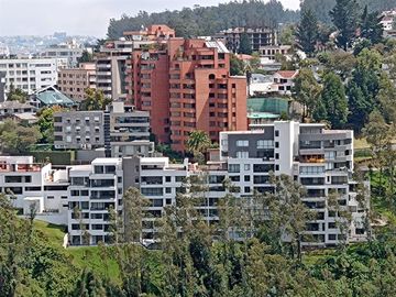 VENDO DEPARTAMENTO 2 DORMITORIOS, SECTOR BELLAVISTA, CON AMPLIA TERRAZA, COMODO Y ACOGEDOR